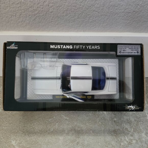 M2 Machines 1965 Ford Mustang GT 2+2 Fastback White Ltd Ed 5000 Pieces - Picture 9 of 10